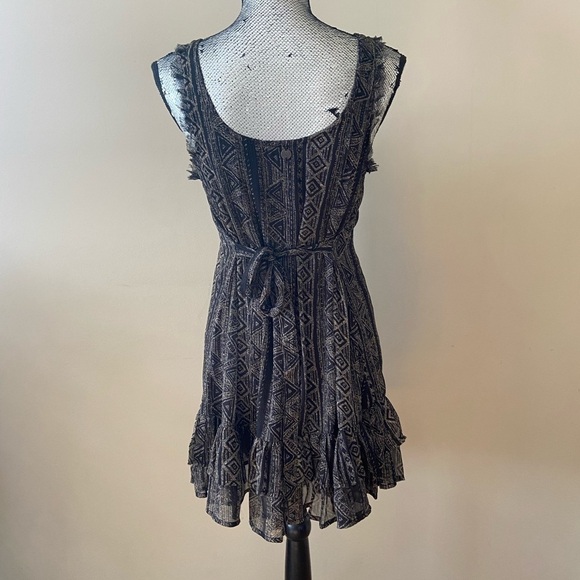 BILLABONG Bohemian Style Aztec Print Ruffle Trim Hem Mini Dress Size Small - Picture 6 of 14